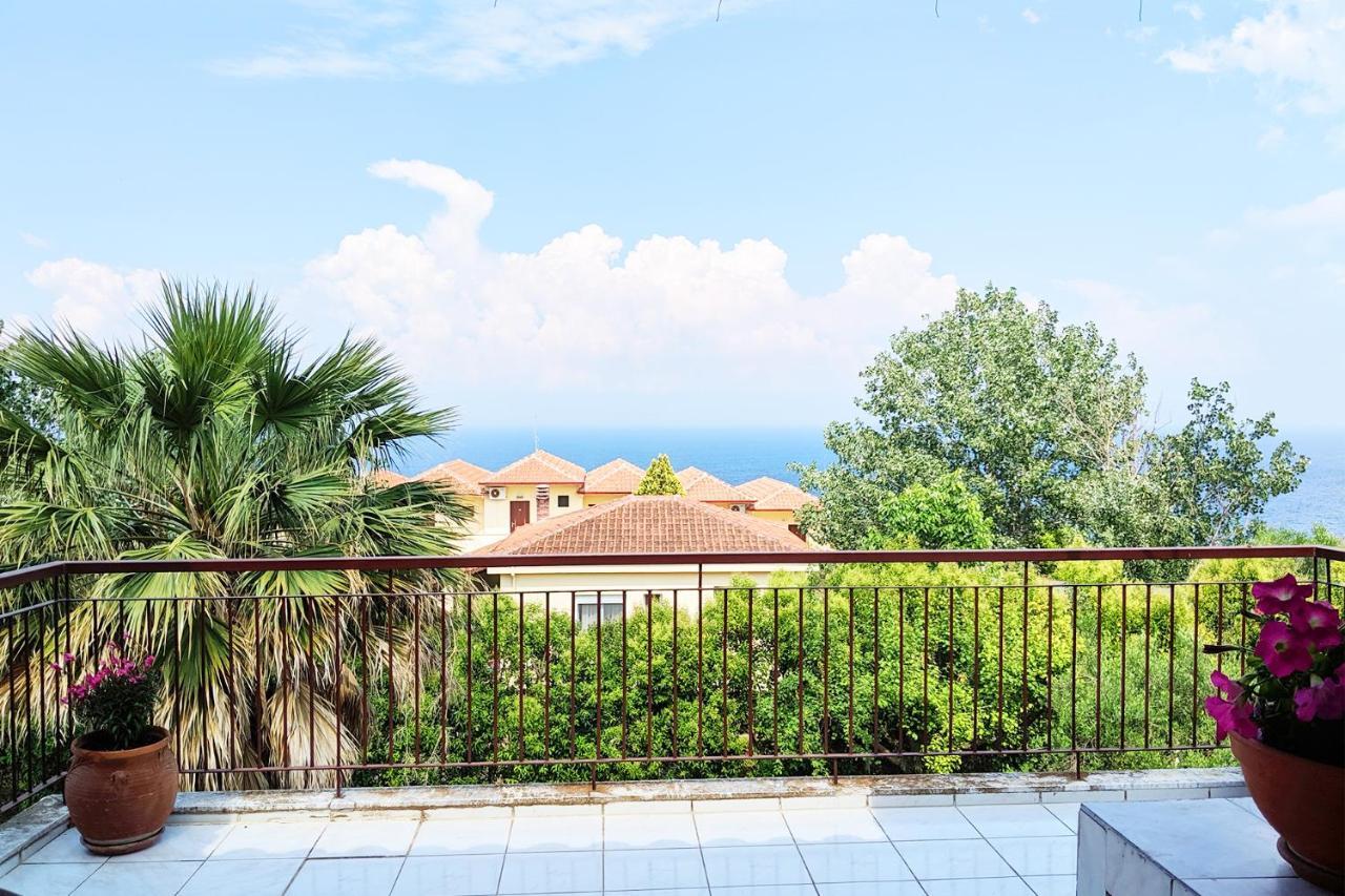 Amazing Sea View Loft, Afytos Apartman Kültér fotó
